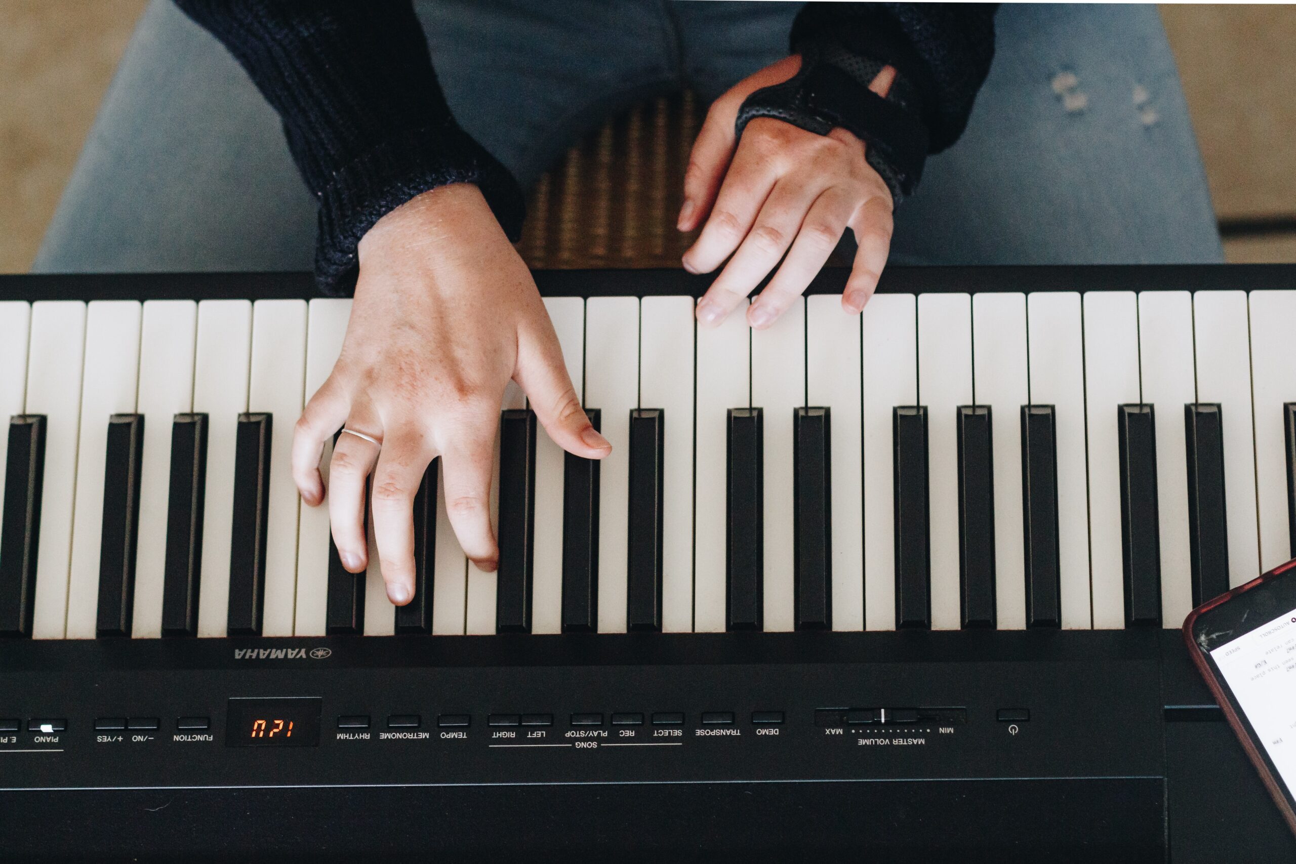 ピアノでアルペジオ 分散和音 をうまく弾くためには じっくりコツコツ音と指の動きを研究していきましょう うっきうきミュージック
